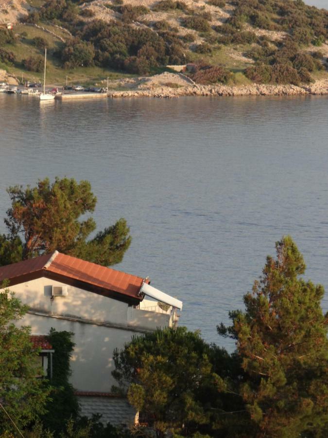 Apartments Bassi Stara Baska Luaran gambar