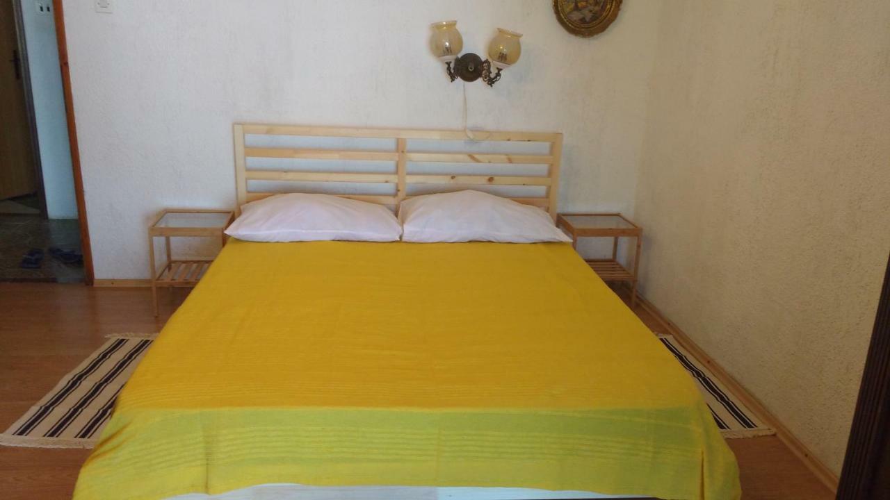 Apartments Bassi Stara Baska Luaran gambar