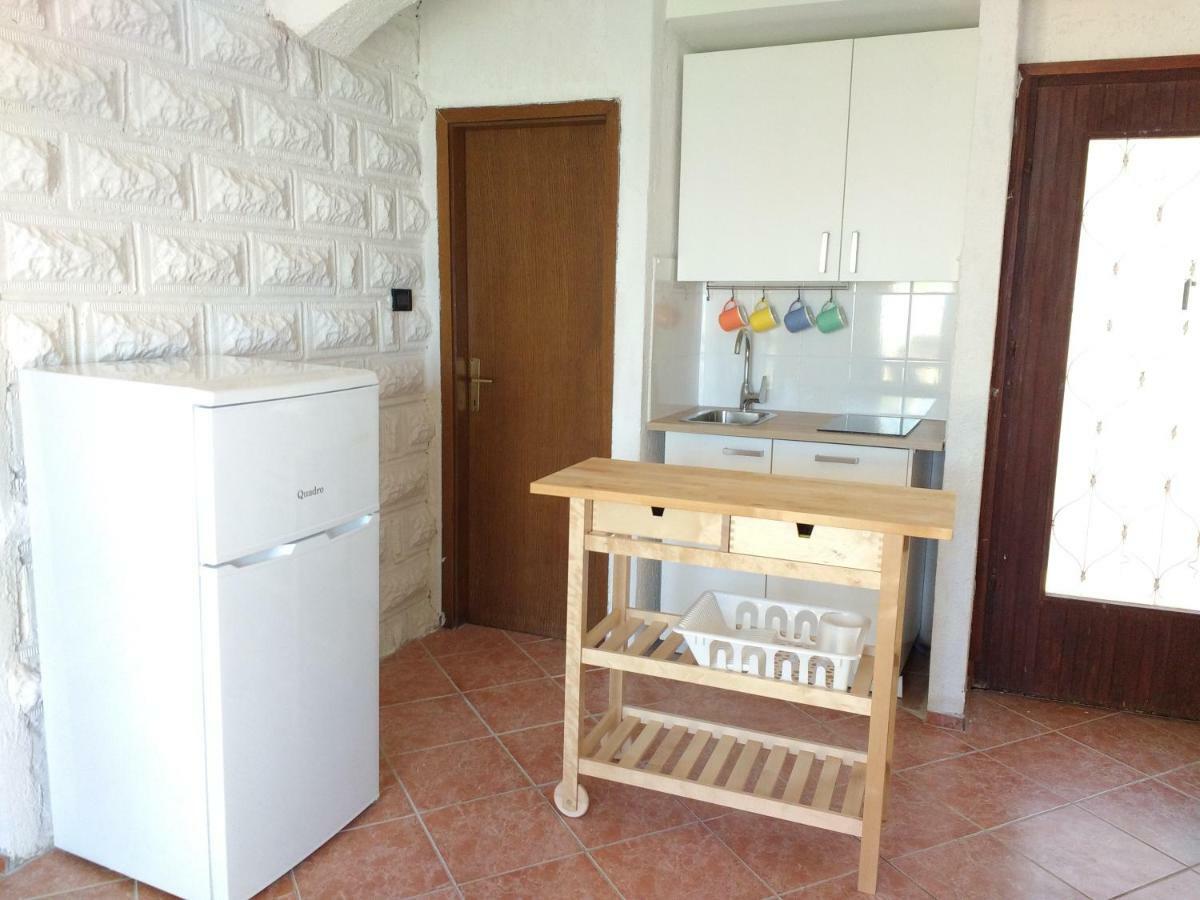 Apartments Bassi Stara Baska Luaran gambar